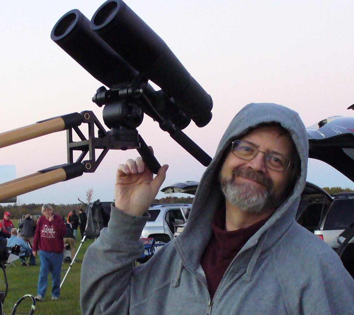 Me with Oberwerk 20x65ED on an OB PM1 parallelogram mount at an ASKC club star party.